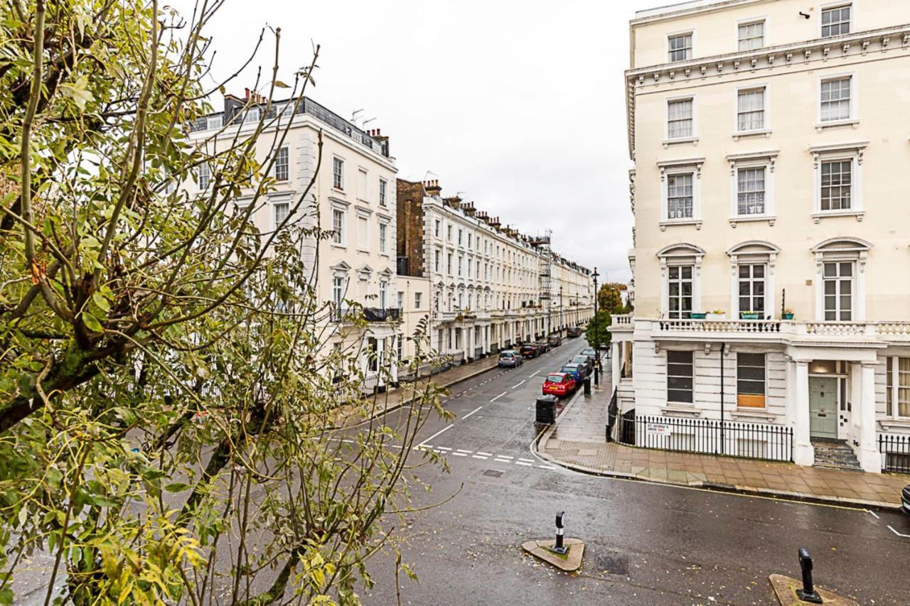 Beautiful Two Bedroom Abode Near Victoria London