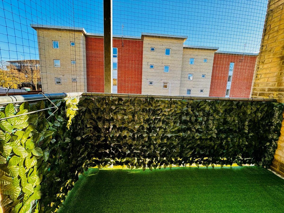 Apartment Live The Wembley Buzz! Stylish Flat Near Station & Amenities