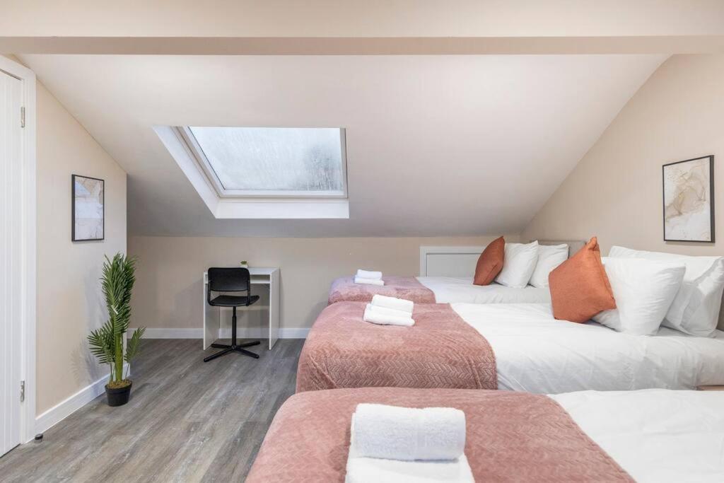 Convenient Spacious House Next Seven Sisters Station Lejlighed *