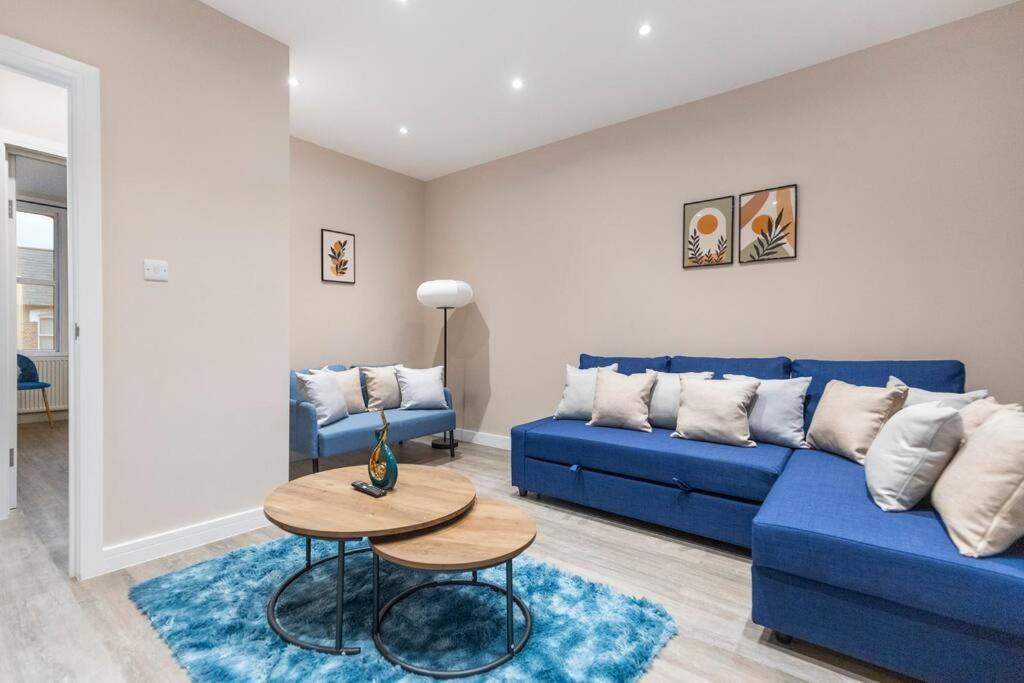 Convenient Spacious House Next Seven Sisters Station Lejlighed *