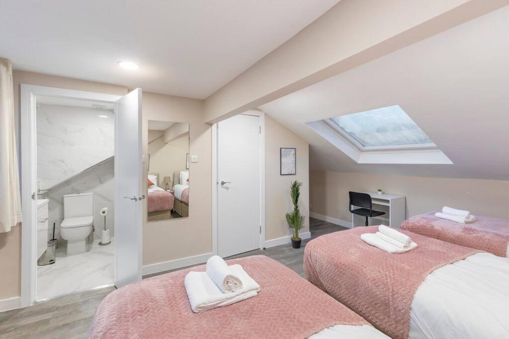 Lejlighed Convenient Spacious House Next Seven Sisters Station London