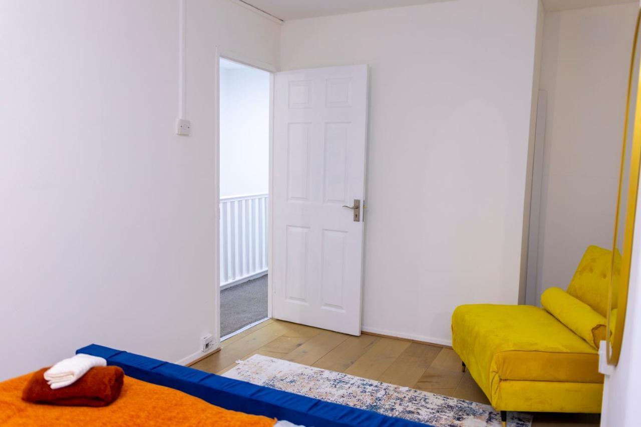 Elegant 3 Bed House In The Heart Of Londra