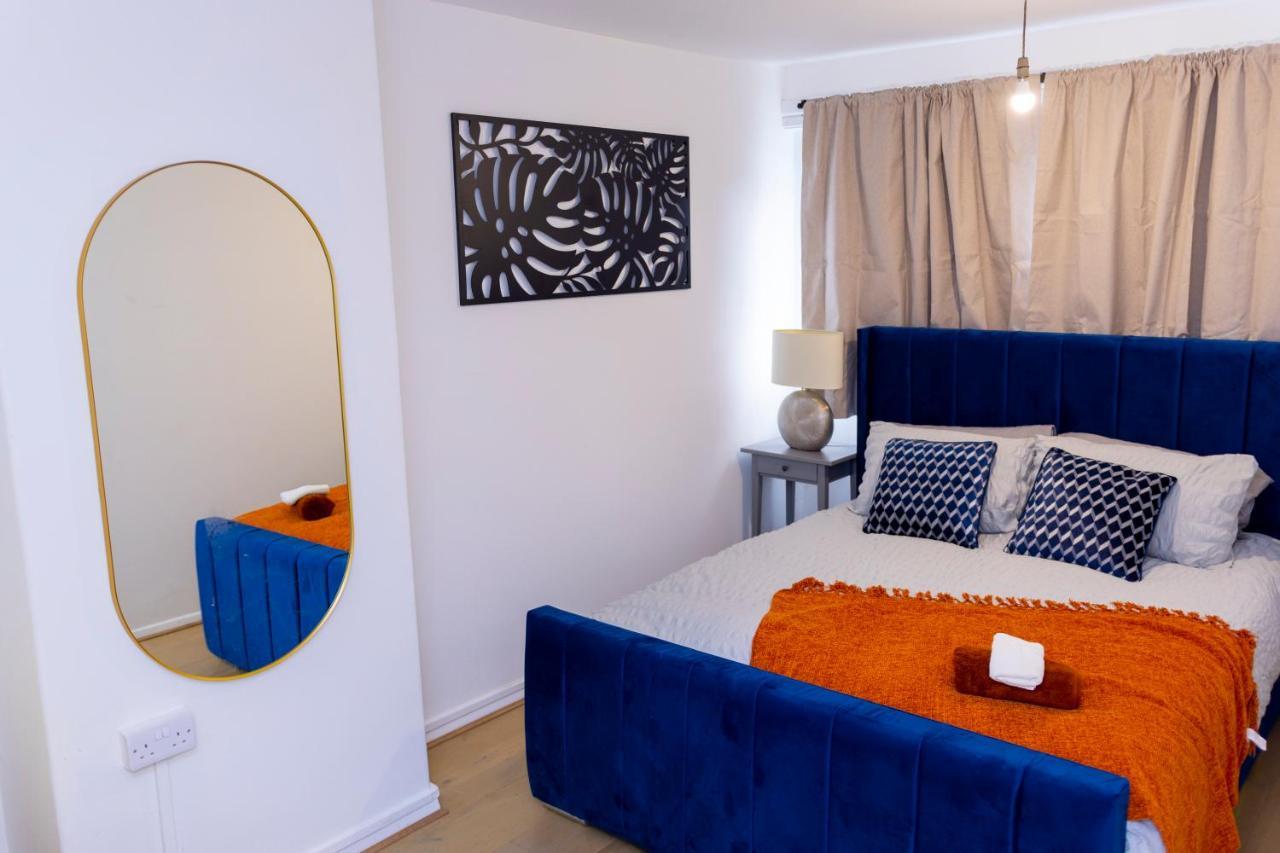 Elegant 3 Bed House In The Heart Of Appartamento Londra