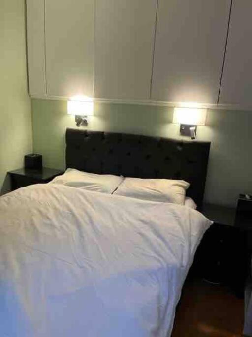 Kensington With 2 Bedrooms 1 Living And Patio * Londres