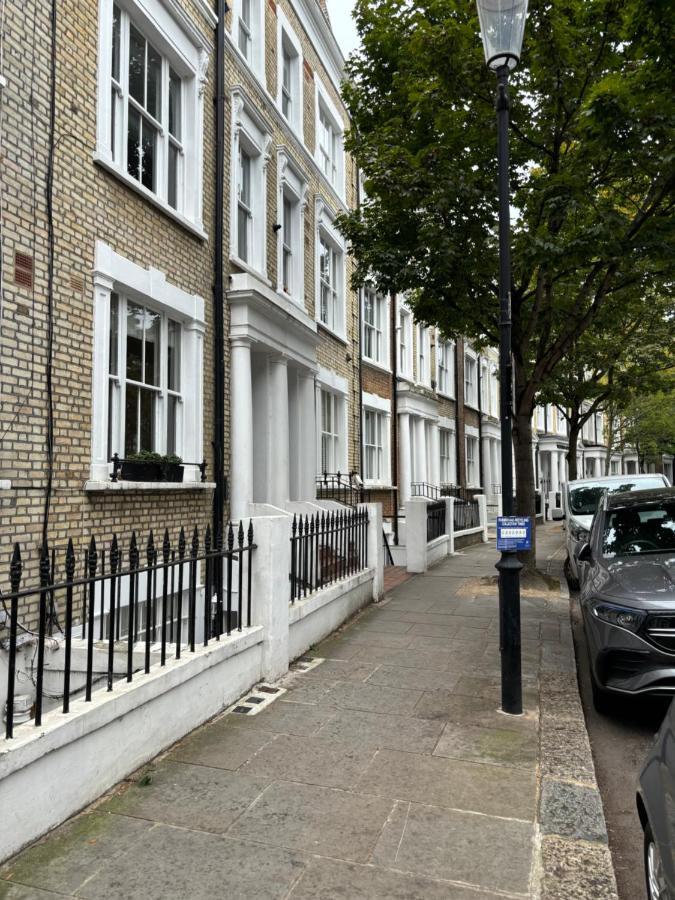 Kensington With 2 Bedrooms 1 Living And Patio * Londres