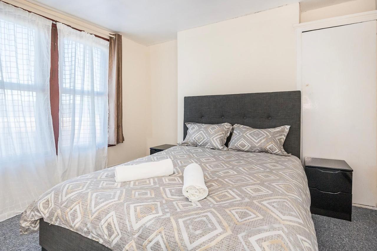 Bright In Stratford Guest house *