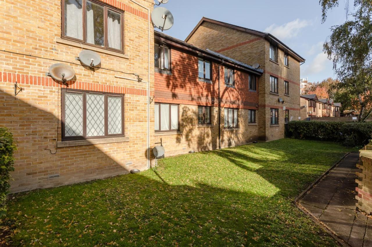 2 King Beds Modern Refurb Flat - 10 Min 2 Bridge - Sleeps 6 Lejlighed *