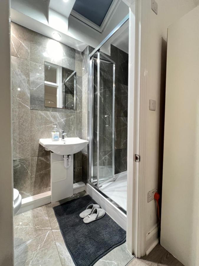 Stayeasy En-suite Pensionat London