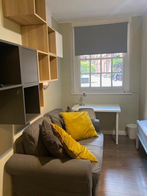 Stylish 2br Retreat In King's Cross, Leilighet London