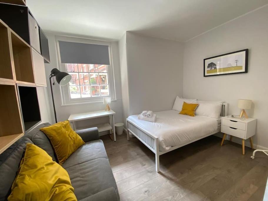 Stylish 2br Retreat In King's Cross, Leilighet *