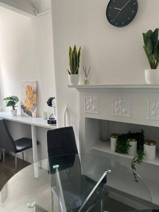 Stylish 2br Retreat In King's Cross, Leilighet *