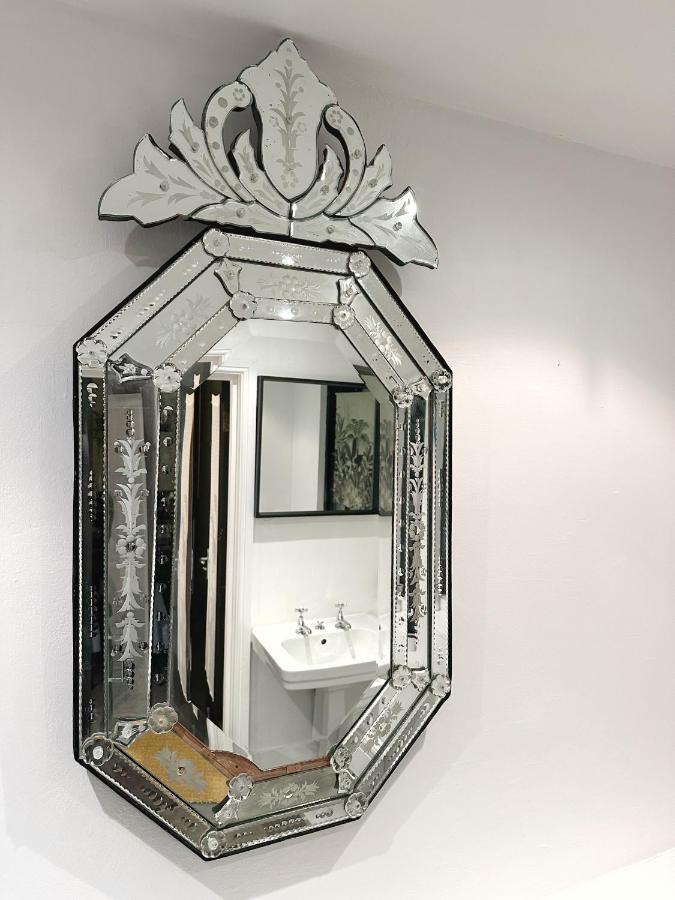 - Ysabel Appartement Londen