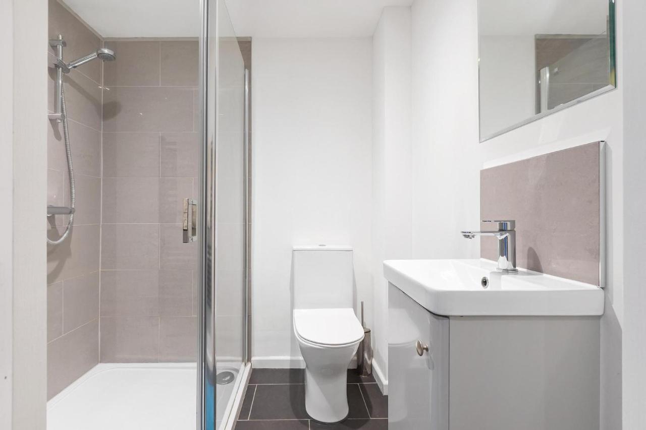 Prime Location Flats * London