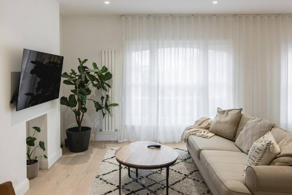 Elegant 2 Bedroom In Fulham Lejlighed