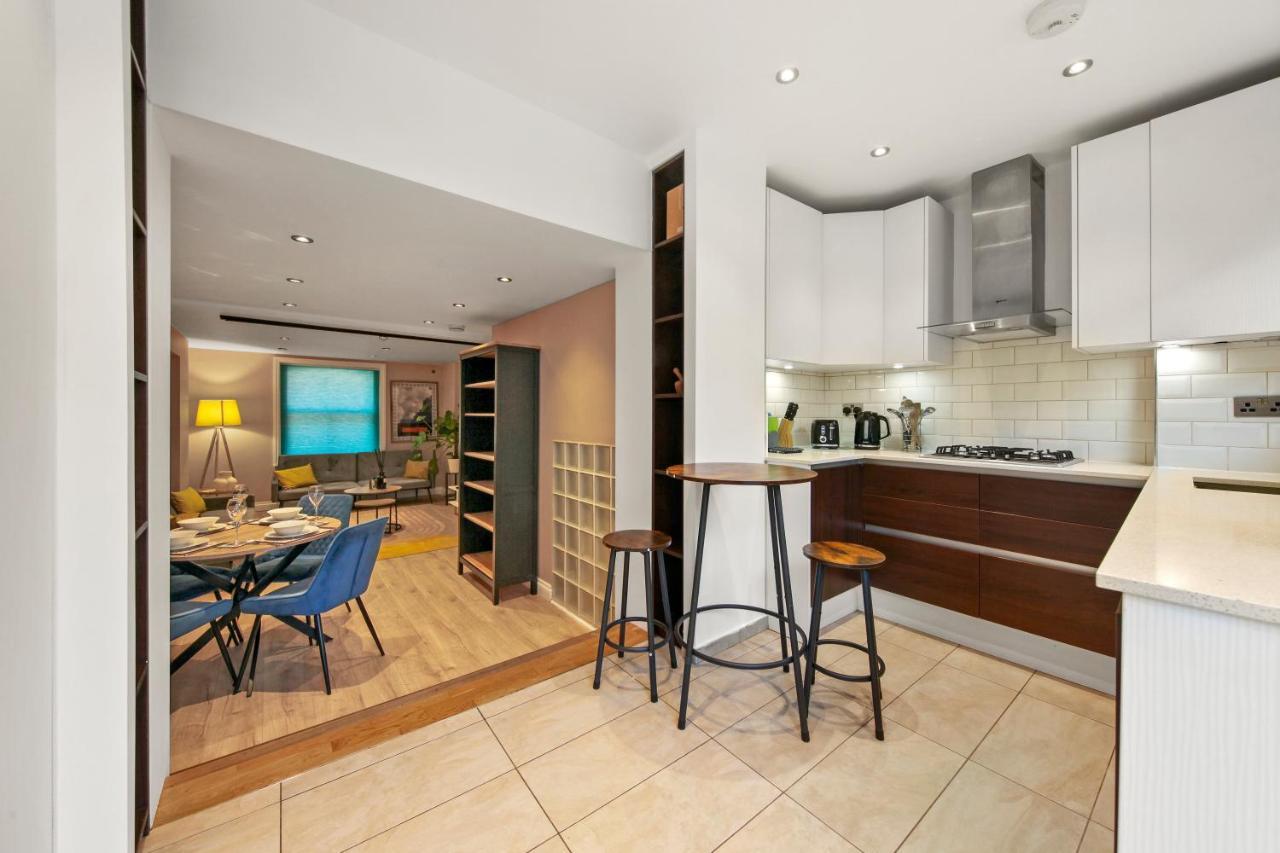 Stylish In Euston And Near Camden With Private Roof Terrace Londen