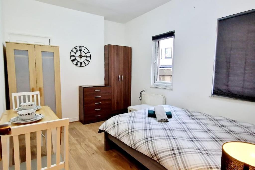 Lejlighed Lovely Studio- Aldgate East Stn *
