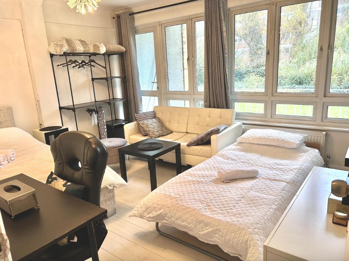 Spacious Modern Family Bedroom In Central Privat bolig