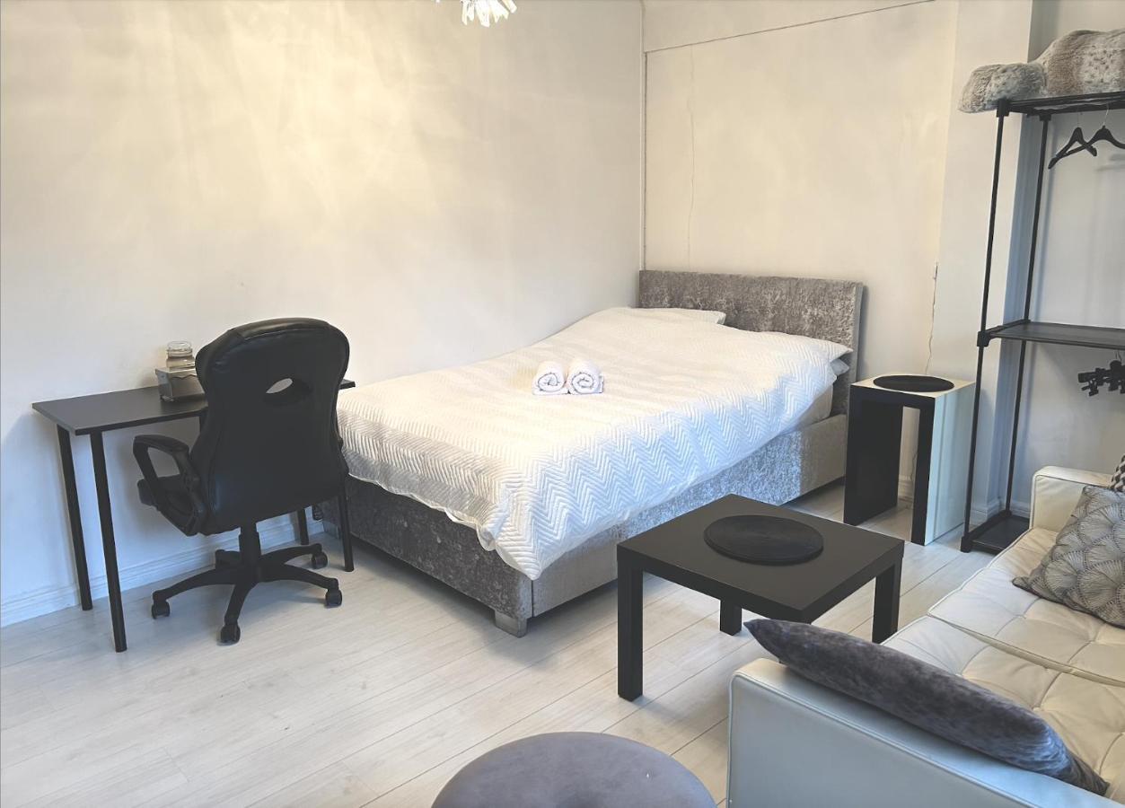 Privat bolig Spacious Modern Family Bedroom In Central