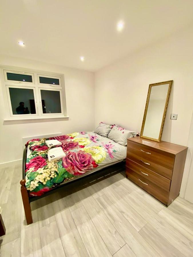 Lovely One Bed In Appartement *