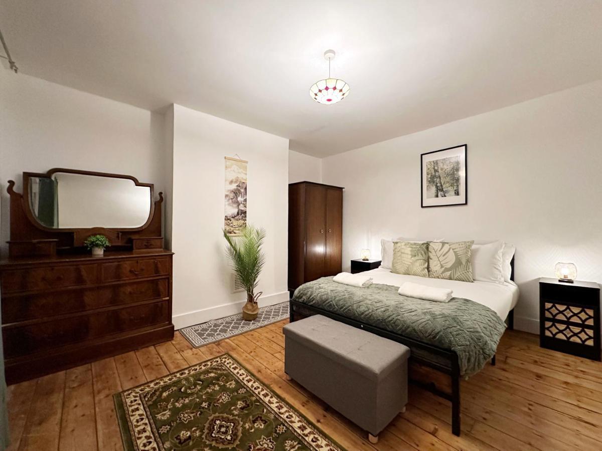 Lägenhet Hannah Place Near Finsbury Park - 4 Double Beds, Ideal For Families, Max 8 People London