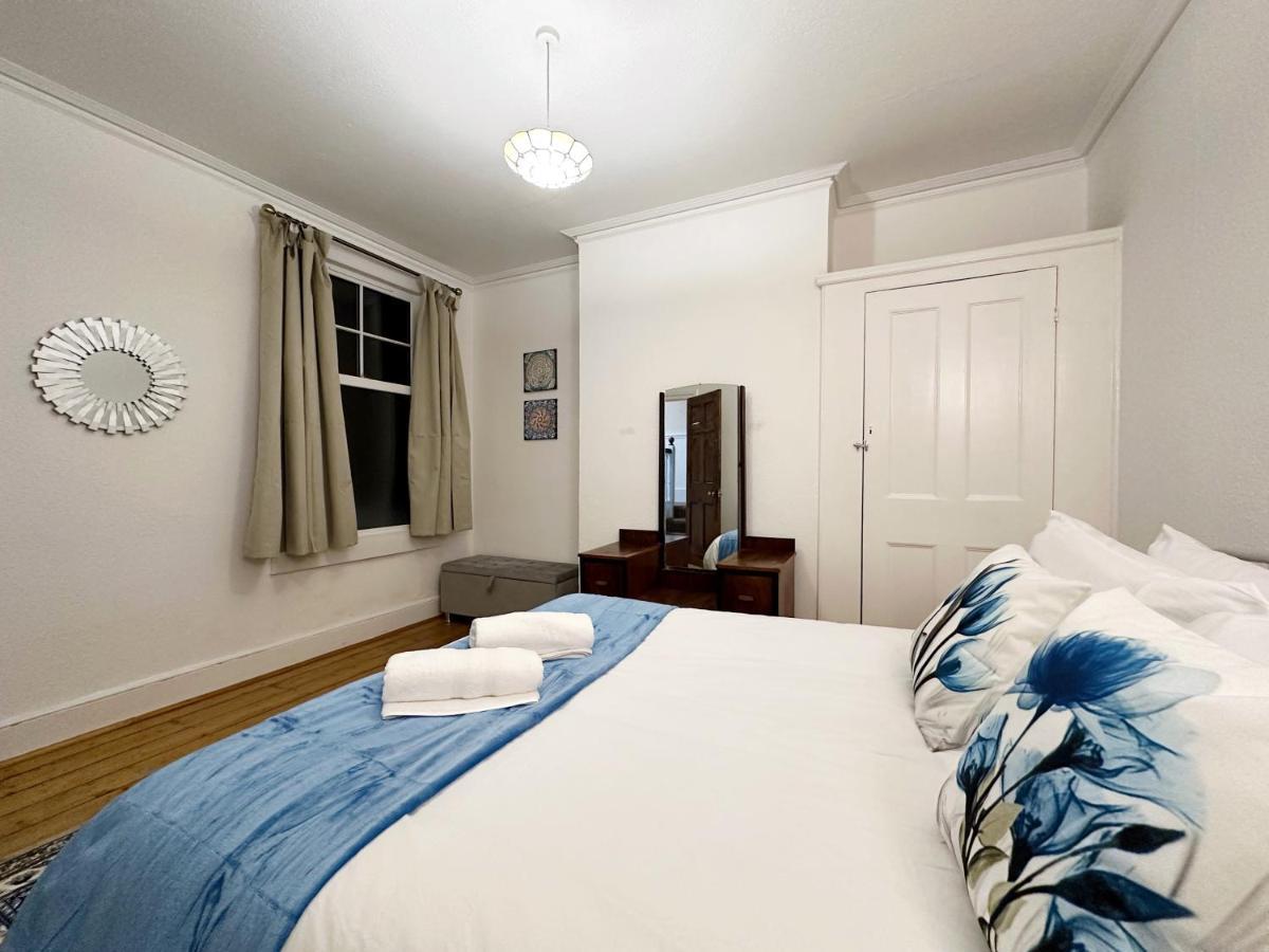 Apartment Hannah Place Near Finsbury Park - 4 Double Beds, Ideal For Families, Max 8 People *