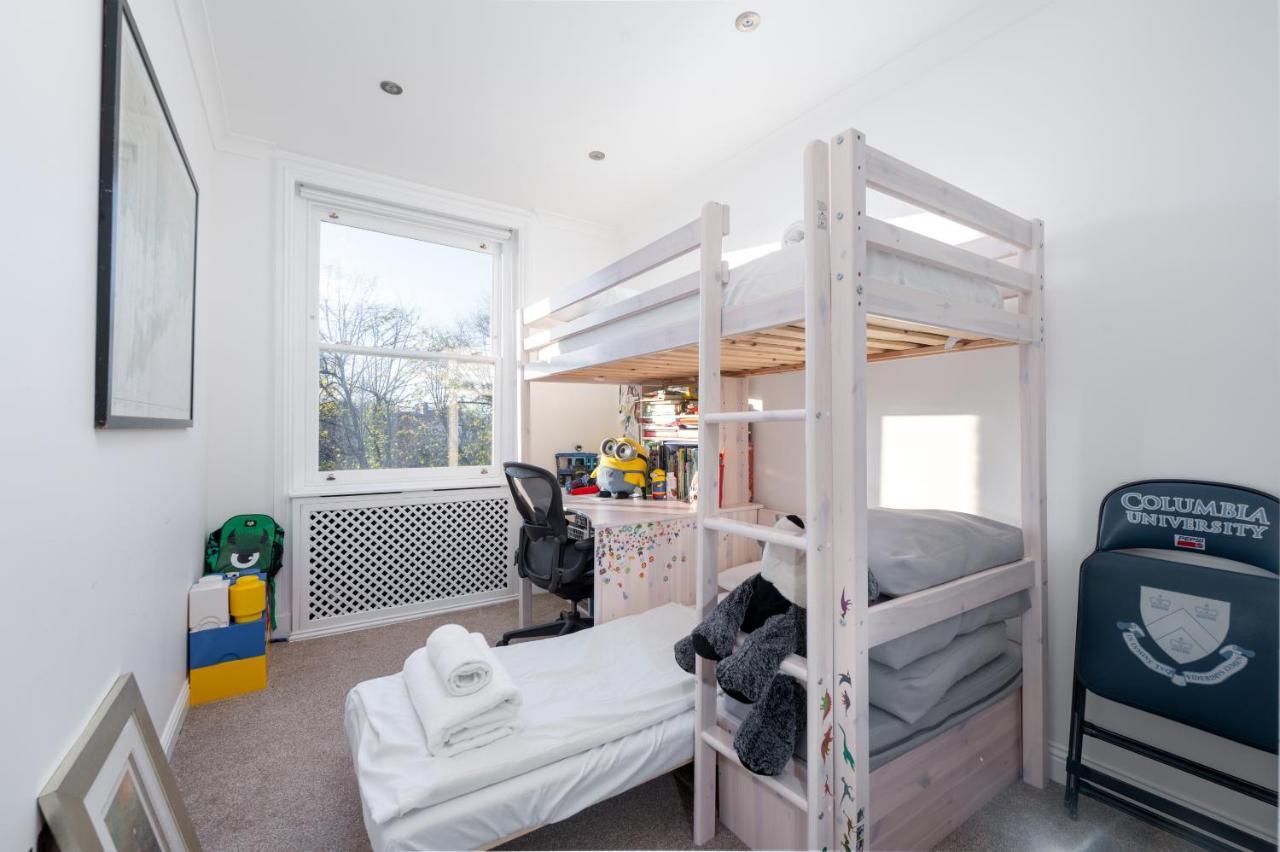 Bright Belgravia By Underthedoormat Londen