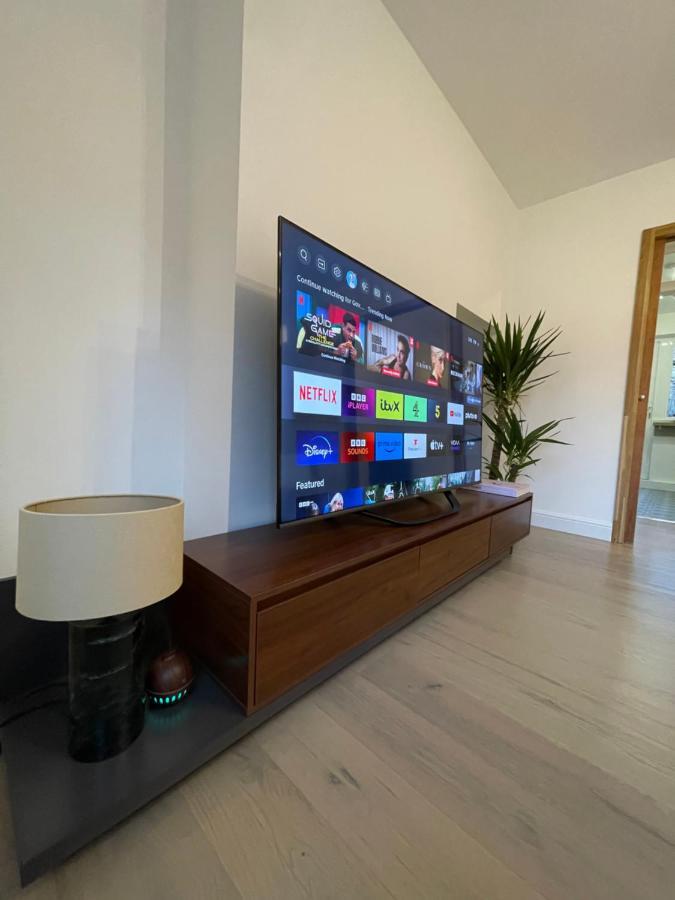 Specious-cozy Maida Vale Apartment