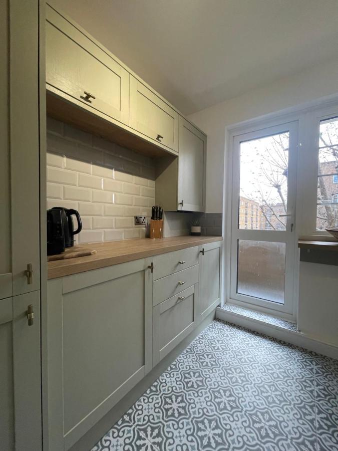 Specious-cozy Maida Vale * London