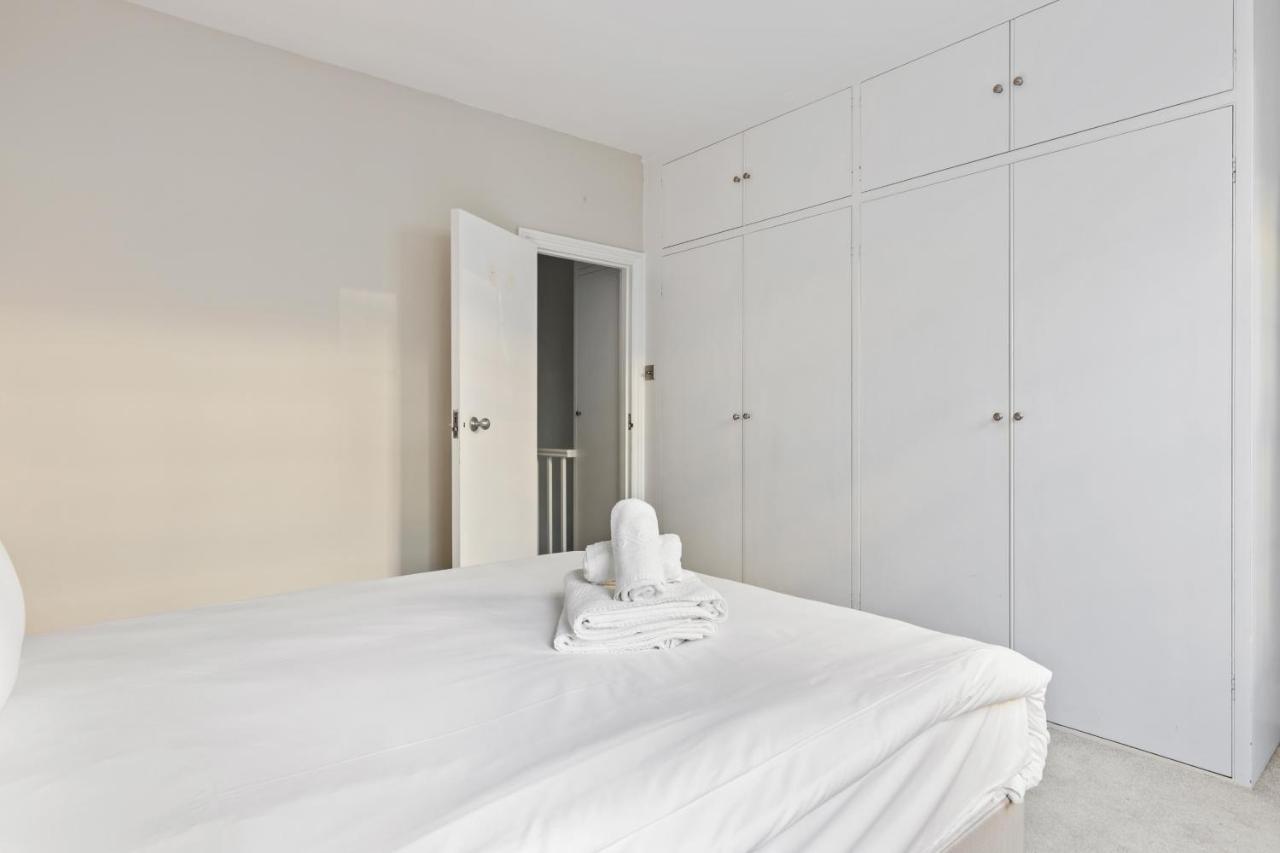 Luxurious 2-bed With Private Sauna By Dena Elite Collection Londres