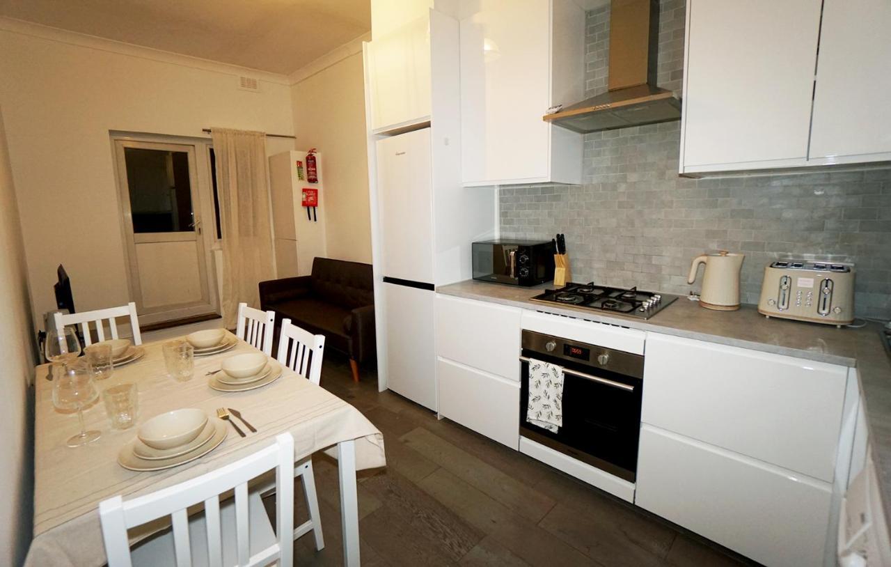 Appartement Stylish Retreat By Aresti *