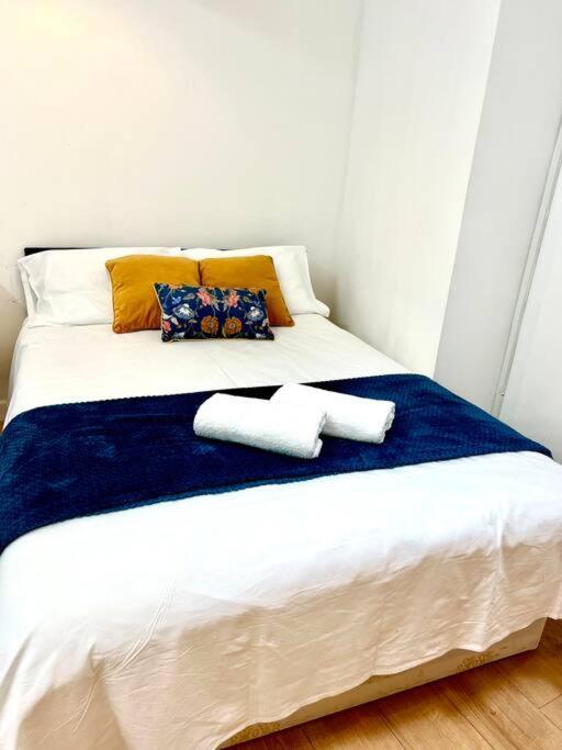 Brilliant One Bedroom Flat In Lägenhet *