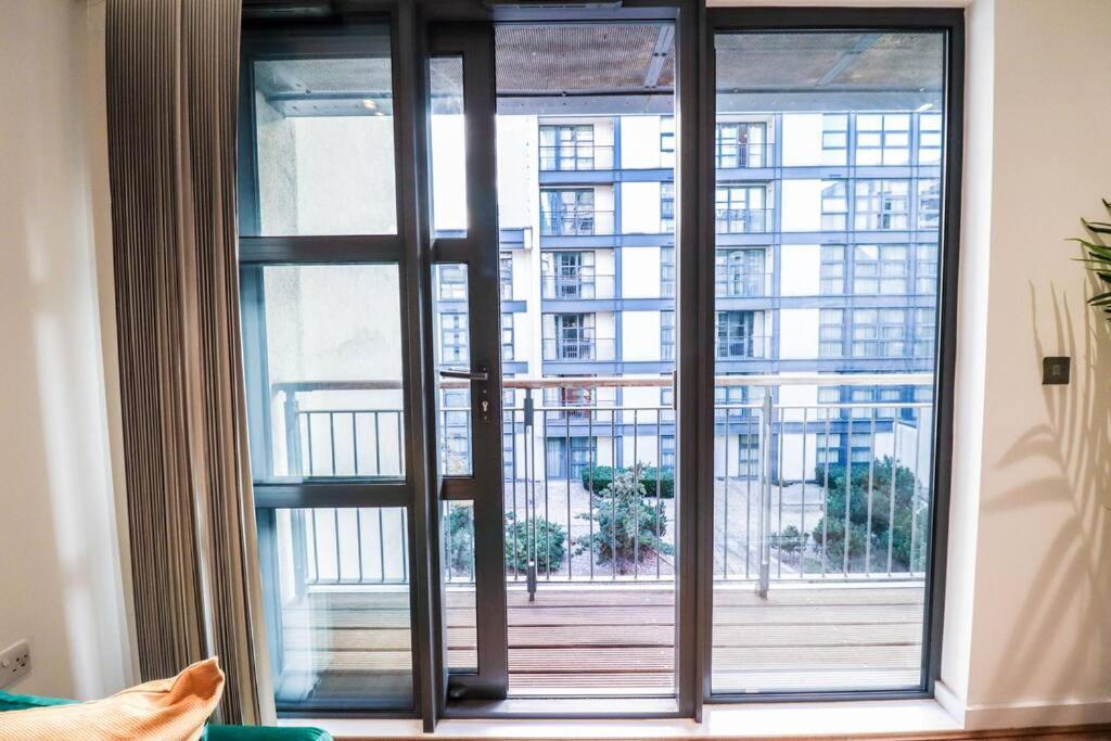 Stylish 1 Bed Flat - 5 Mins From Canary Wharf Appartement Londres