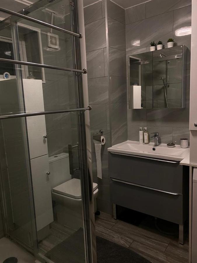 A Modern Flat In Southeast Londra