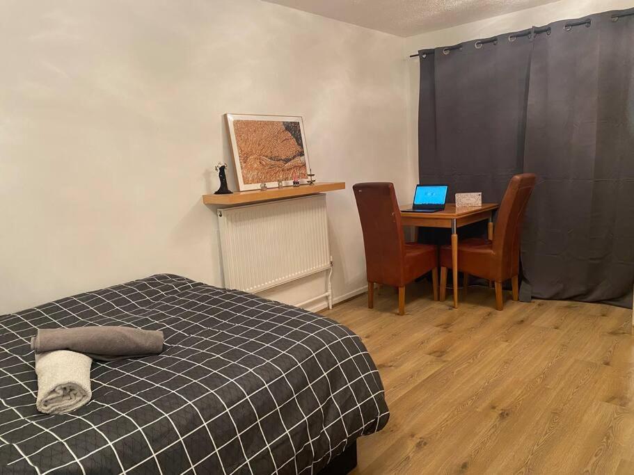2 Bedroom Flat Camberwell Grove Lejlighed *