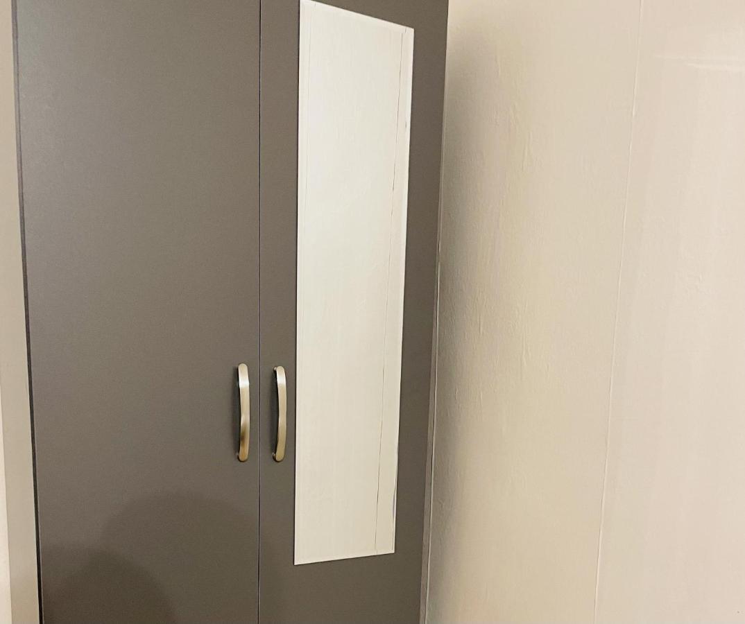 Appartement Walk To Lcy Airport Excel Dlr 1br Flat Londen