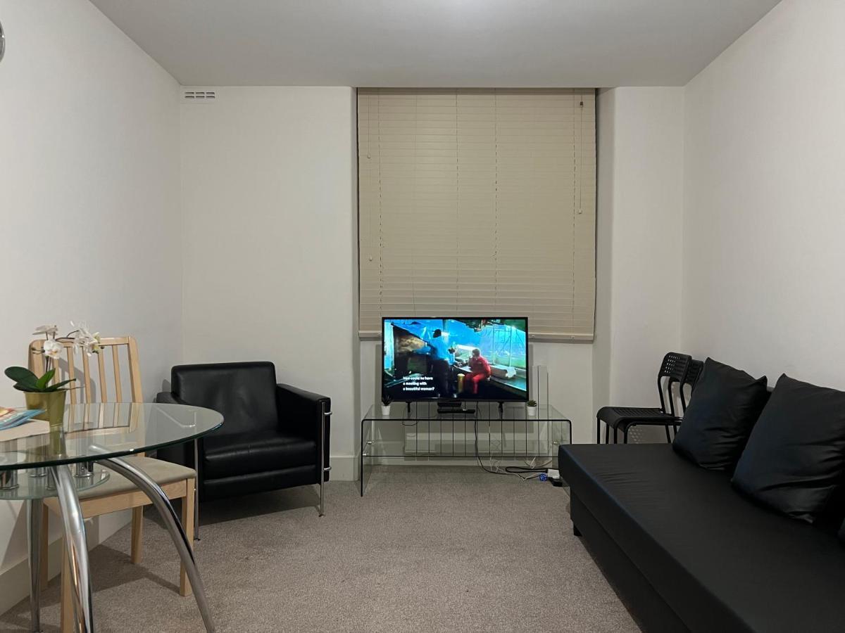 Entire Flat Near Kings Cross * London