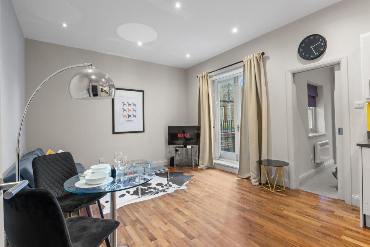 Notting Hill: Stylish 1br With Terrace - Lägenhet