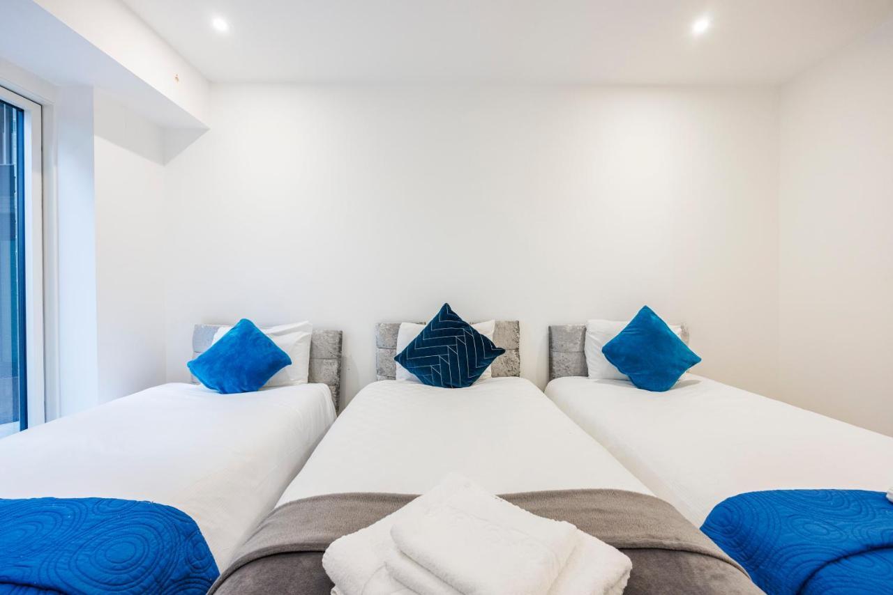 2&3 Bedrooms Near Excel - Modern Spacious For Larger Groups Apartment