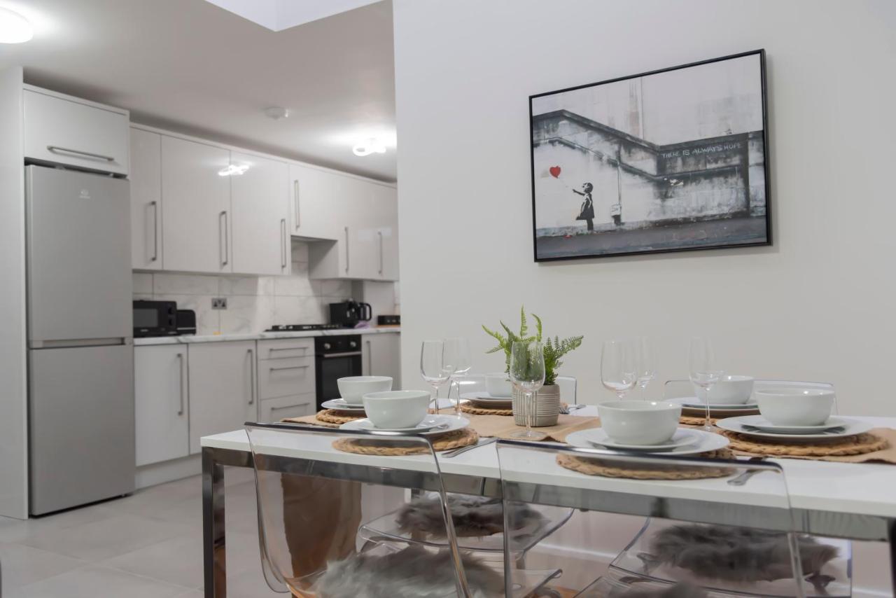 Extended I Contractors I Free Parking Appartement Londen