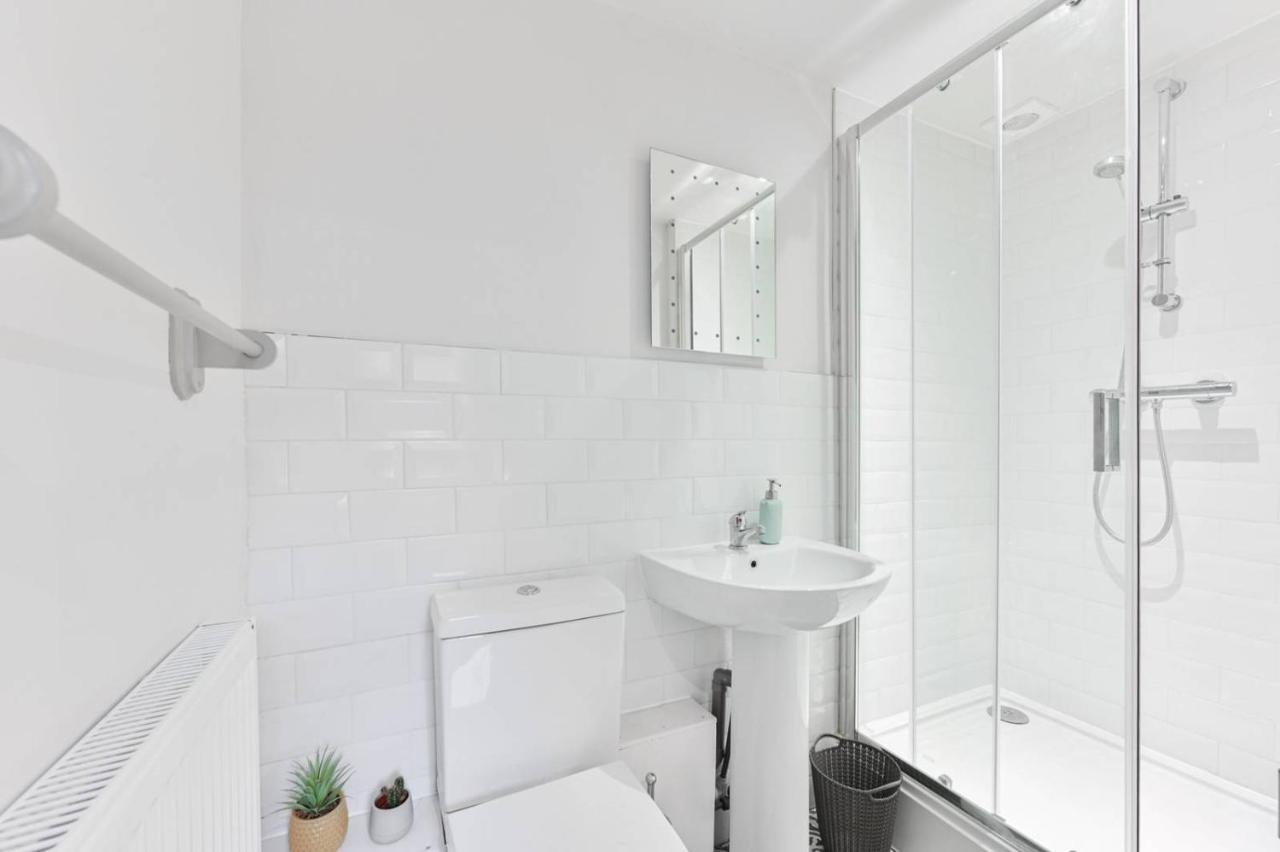 Stylish 2 Bed Garden Flat In Zone 1 Central Appartamento