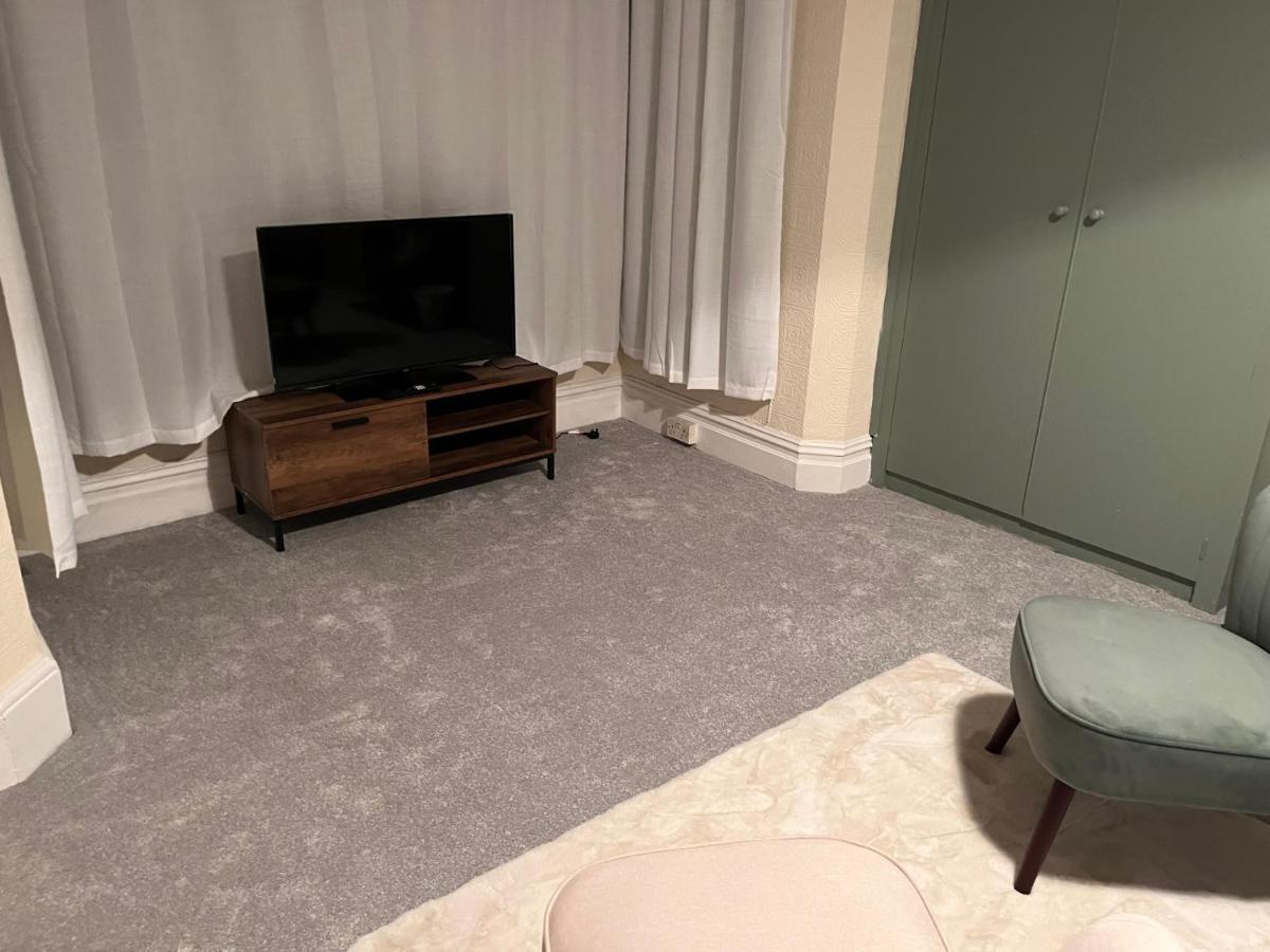 Luxury Cosy Retreat * London