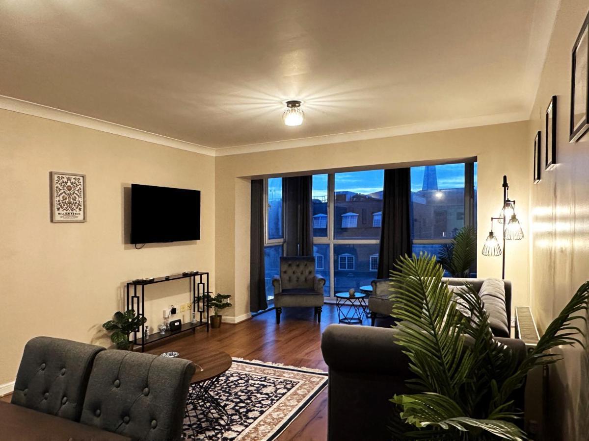 Tina Place In Tower Hill - 2 Double Beds, Max 4 People, Great Location In Appartement Londen