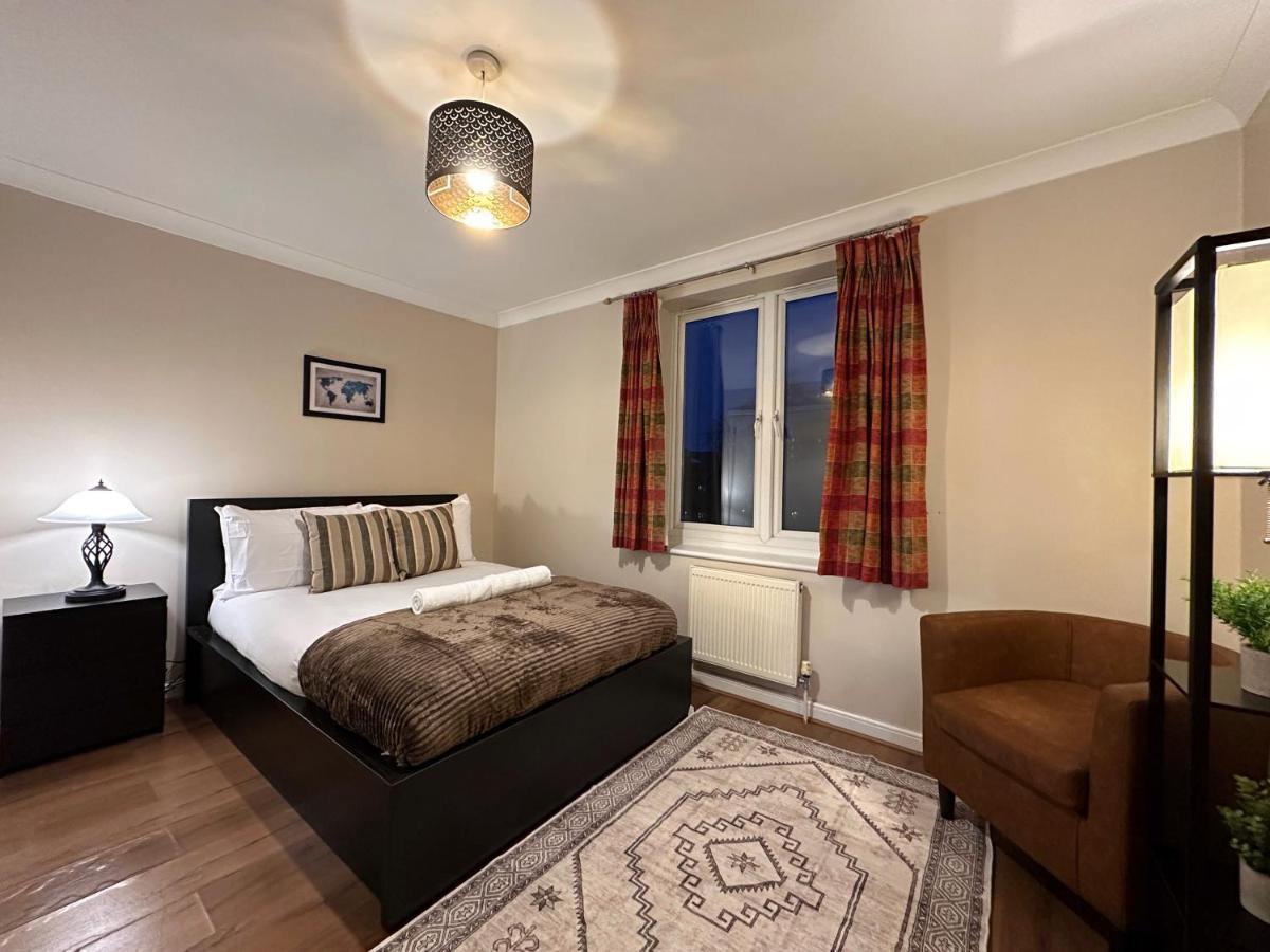 Tina Place In Tower Hill - 2 Double Beds, Max 4 People, Great Location In London
