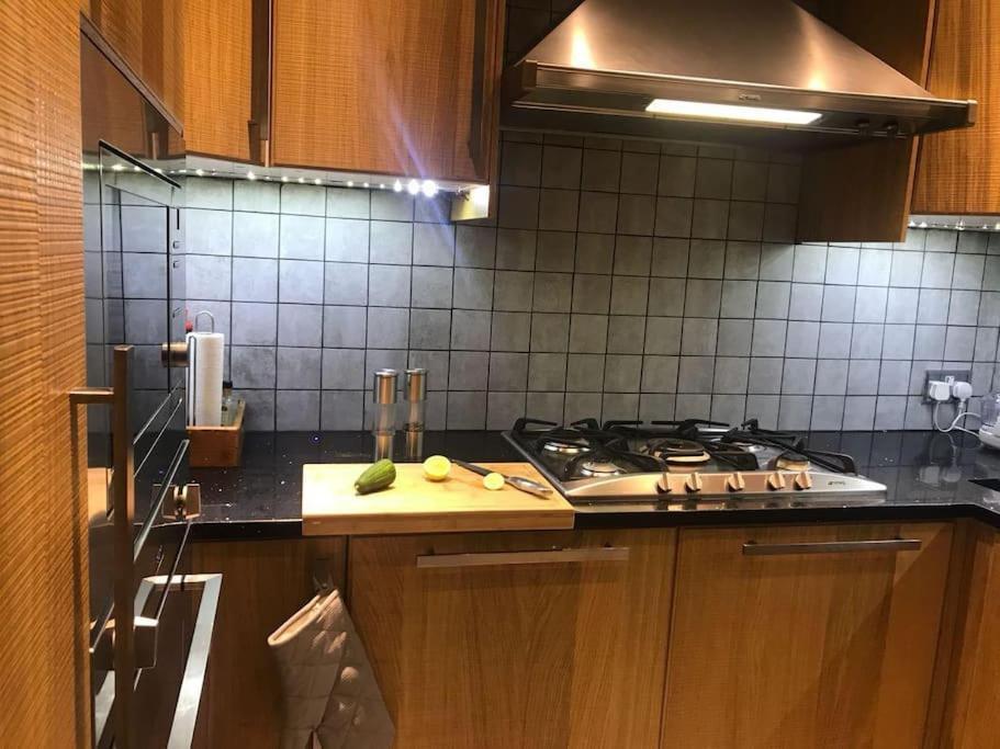 Apartment Stunning 2 Bed/2bath Flat In Heart Of Kensington London