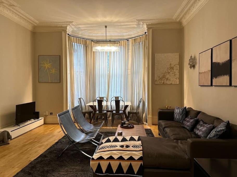 Apartment Stunning 2 Bed/2bath Flat In Heart Of Kensington