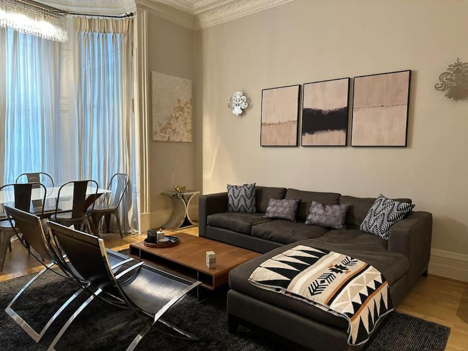 Apartment Stunning 2 Bed/2bath Flat In Heart Of Kensington London