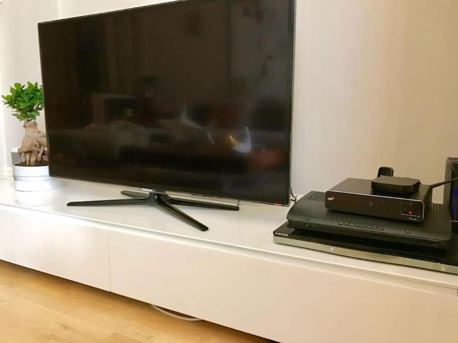 Apartment Stunning 2 Bed/2bath Flat In Heart Of Kensington