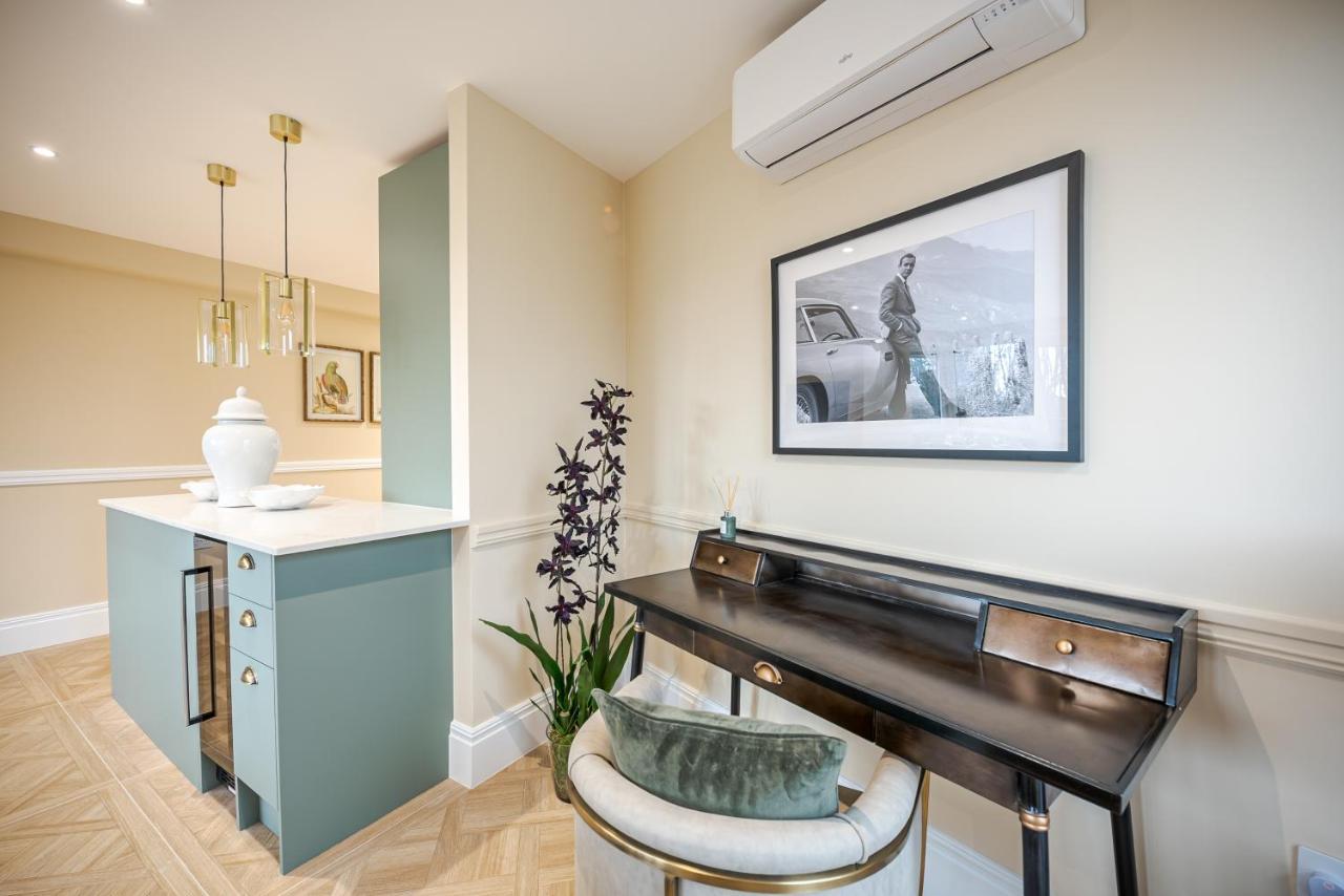 Appartamento Stylish 2 Bedroom With Ac In Chiswick Londra