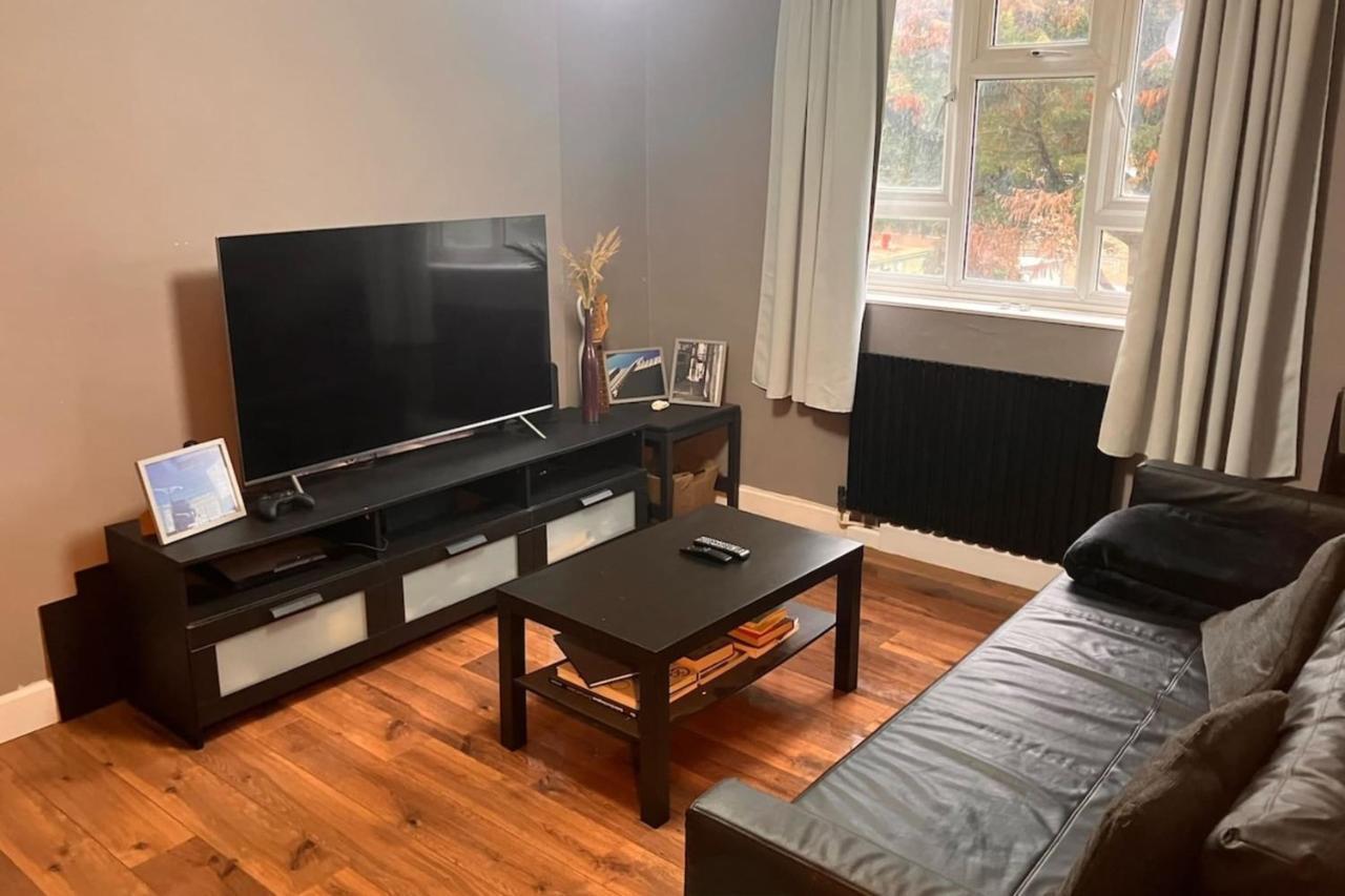 Lägenhet Spacious 1bd Flat - 4 Mins To Regent's Canal! *