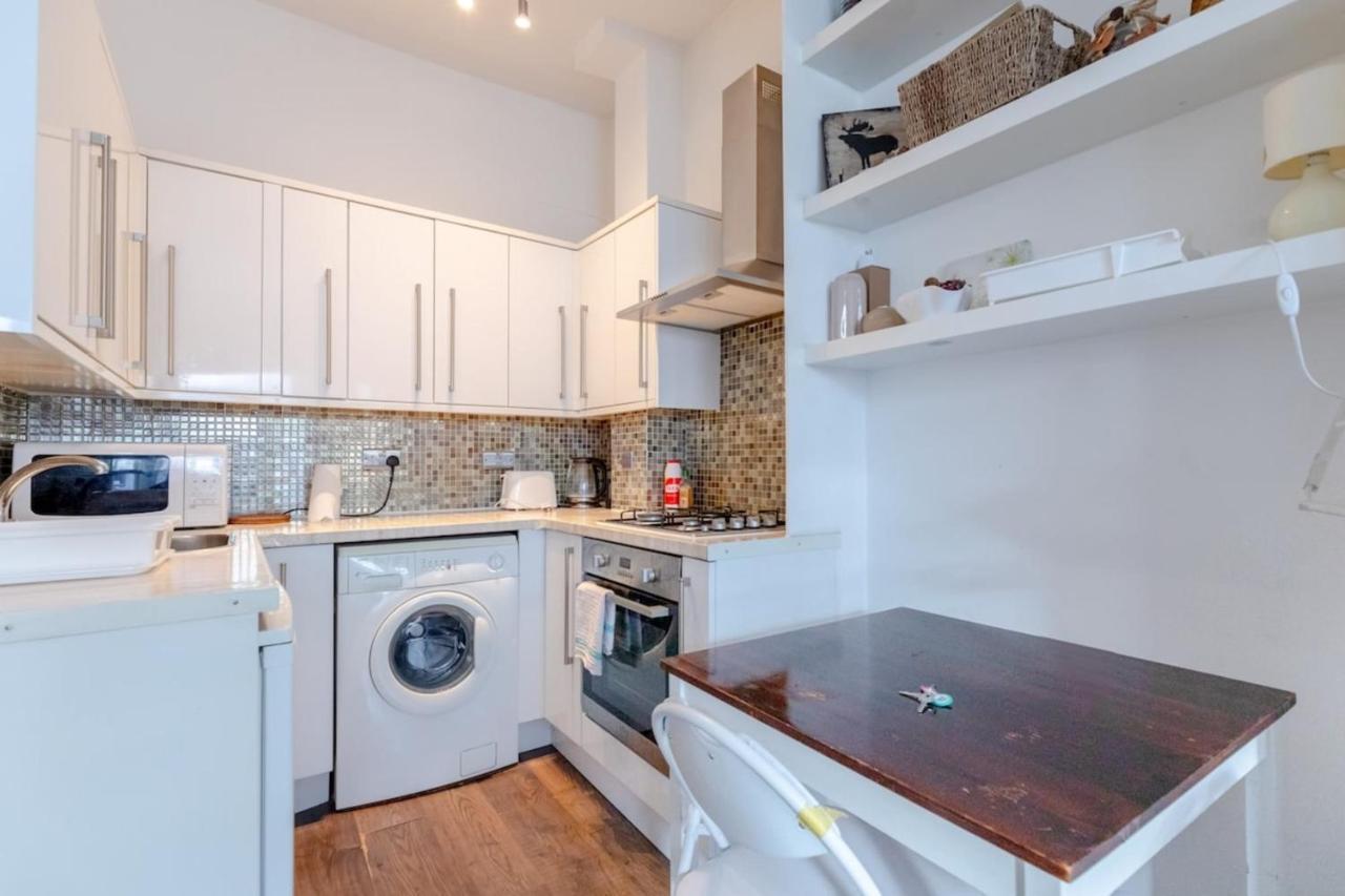 Radiant And Roomy 2bd Flat - Fulham! * London